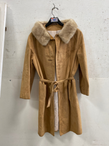 Tan Leather Jacket with Fur Collar Size 10