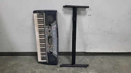 Yamaha Key Board and Stand