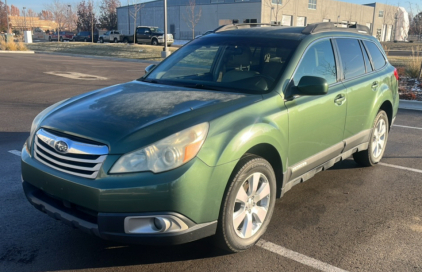 2010 Subaru Outback - AWD!