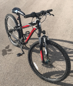 Specialized Hotrock 24&rdquo; 7-Speed Mountain Bike