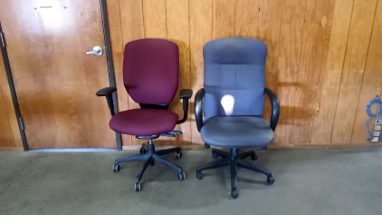 (2) Rolling Office Chairs