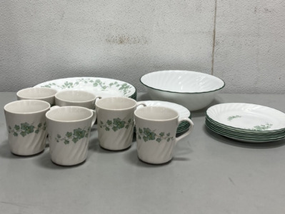 Set of White and Green Kitchen Set