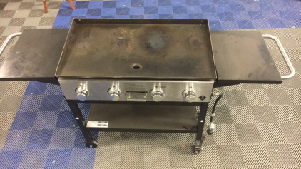 Members Mark Flat Iron Propane Grill 3’ x 20” Grill Surface