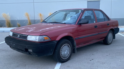 1992 Toyota Corolla - Gas Saver!