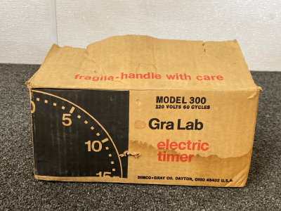 Vintage Agra Lab Electric Timer Model 300