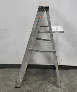 4' Aluminum Ladder