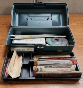 Tray Box W/ Assorted Saw Blades & Grinder Discs