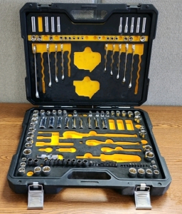 170 Piece Mechanics Tool Kit