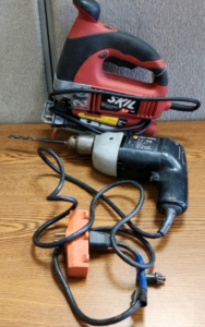 Skil Orbital Cut Control Scrolling Cut. Plus Black & Decker 1/2" Drill