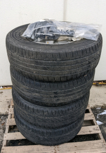 99-Present GM 1500 Tires w/Rims Caps & Lug Nuts