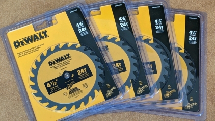 (4) New DeWalt 4-1/2" Wood Cutting Blades