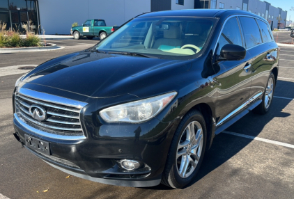 2013 Infiniti JX35 - AWD!