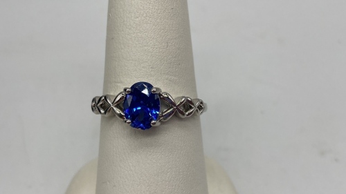 Size 8 Blue Sapphire Ring Oval Cut