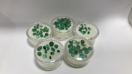 Beautiful Emerald Gems Various Cuts. Perfect For Jewelry Making Or Collecting