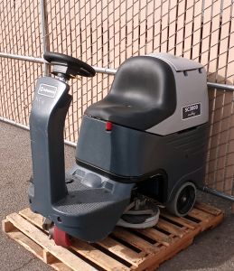 Advance SC300 Ecoflex Commercial Ride-on Floor Machine