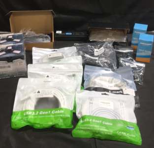 (6) Oculus Quest USB3.2 Gen1 16&rsquo; Cables (1) RiteAv 15&rsquo; VGA Cable (2) Delinx 5v 3a 9V 12v Modules (2) Aukenien 50/5 mfd Capacitors (1) Pok&eacute;mon 3D lamp (1) Powlaken Digital Food Thermometer (2) Deformable LED Lights
