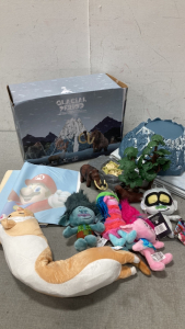 Glacial Period Simulated Valcano Toy, Trolls, Mario Tapistry