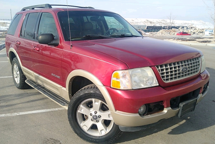 2005 Ford Explorer - 4x4 - Leather