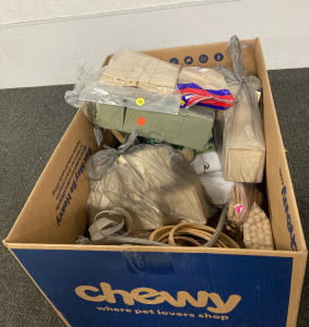 Box of assorted items