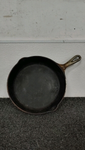 Wagner Ware Sidney Cast Iron Skillet
