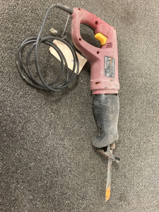 Reciprocating saw