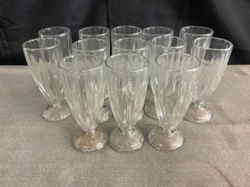 (13) Glass Sundae Cups