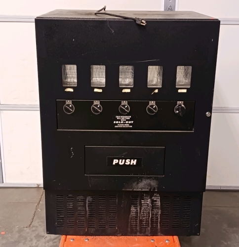 Heavy Duty Vending Machine