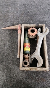 Vintage Toolbox/Tools & Vintage RC Bottle