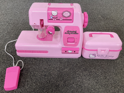 Kids Hello Kitty Toy Sewing Machine