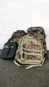 (3) Camo Backpacks & Lunch Box