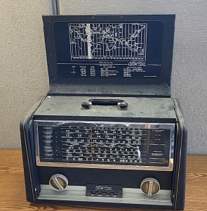 Hallicrafters World-Wide Radio