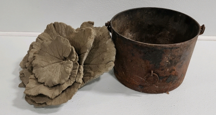 Metal Pot & Stone Leaves For Yard Decor