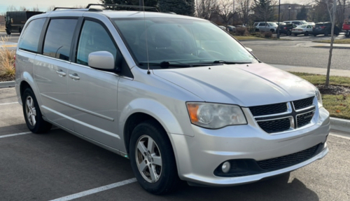 2011 Dodge Grand Caravan - Camera - Bluetooth!