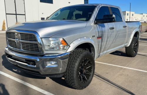 2012 Ram 2500 - 4x4 - Clean!