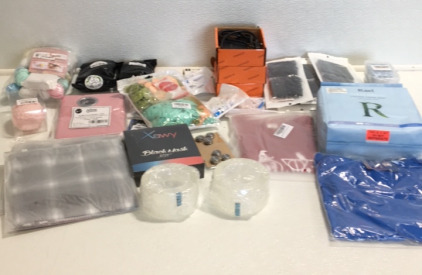 (1) Xawy Black Mask Kit (4) Rolls Of Packing Tape (1) Champion Shirt Size M (6) Packs Of (100) Rubber Hair Ties (3) Fengaus Charging Dicks (1) AirTag Case And More SP8