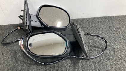 (2) GM/ Chevy Side Mirrors