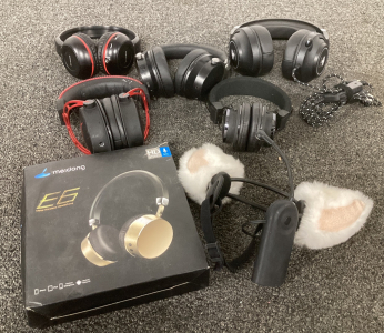 Flat Of Headphones