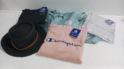 Champion Brand Sweatshirt, Hooded Shirts, Floless Bag And Hat SP16