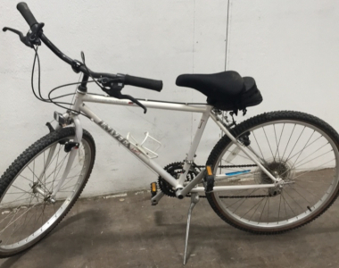 (1) Univega Range Rover-ES 28&rdquo; Bike