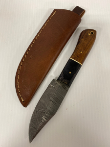 Demascus Knife with Sheath