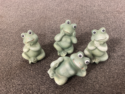 Glass frog decorations