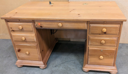 Broyhill Wood Desk w/Power Port