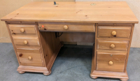 Broyhill Wood Desk w/Power Port