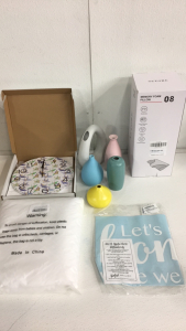 Memory Foam Pillow - Vases - Clock