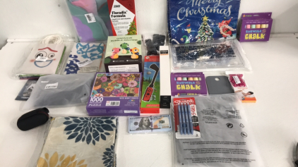 1000 Piece Puzzle - Fake Money - Black Case - Nintendo Golf Club Remote - Flower Food