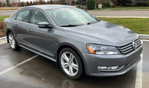 2015 Volkswagen Passat - Clean!