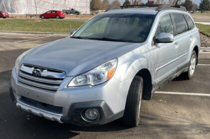 2014 Subaru Outback - AWD!