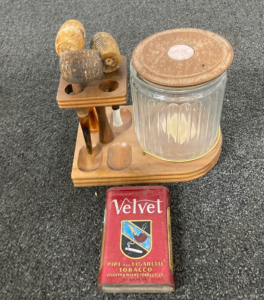 Old tobacco pipes and Tabacco containers