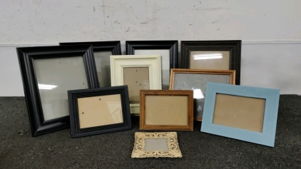 Box of Assorted Picture Frames