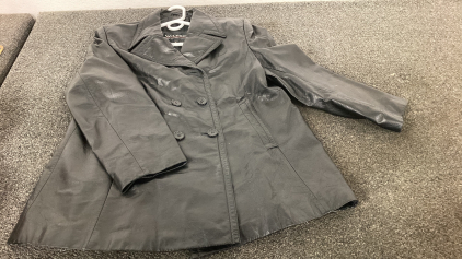 Wilsons Size XL Leather Coat